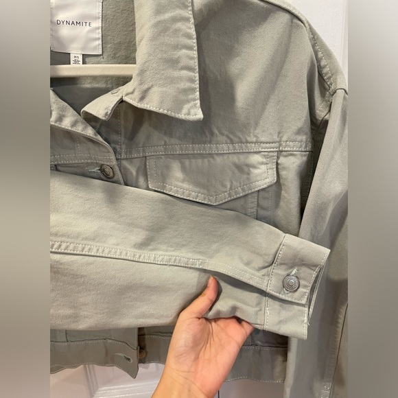 green pastel cropped denim jacket - Picture 3 of 7